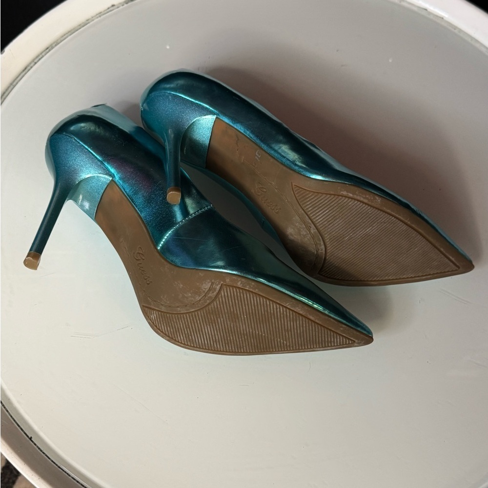 Guess Shiny Teal Heels - Picture 5 of 8